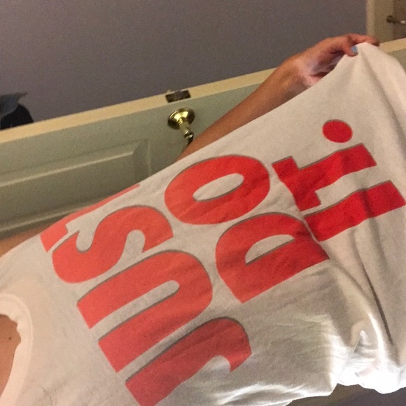 Cute Nike muscle tank! Size xs - Picture 3 of 4